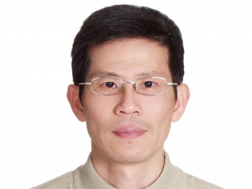 莊清鏘 副教授兼任系主任