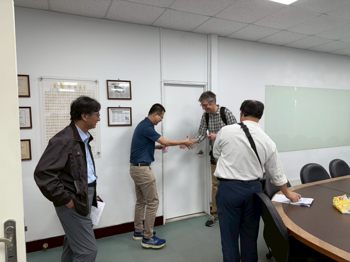 LINE_ALBUM_202557華盛頓大學Joint Meeting_250507_1