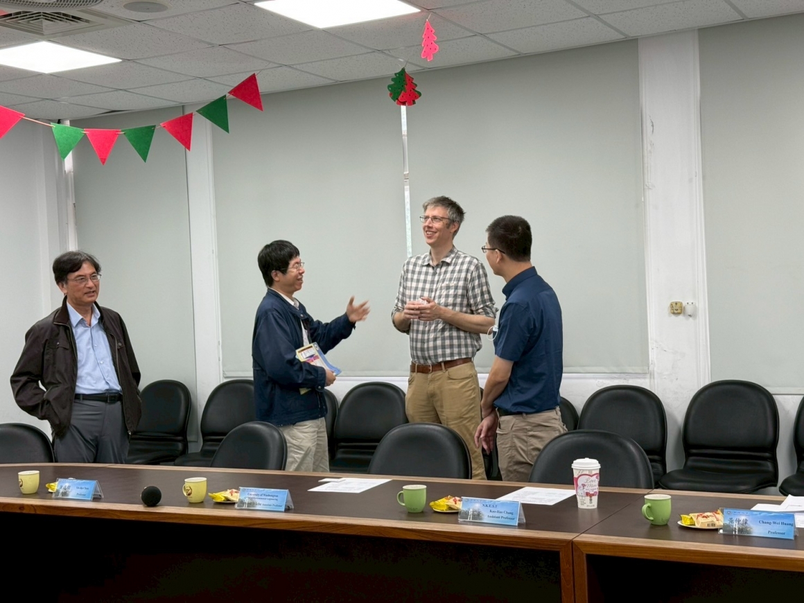 LINE_ALBUM_202557華盛頓大學Joint Meeting_250507_6