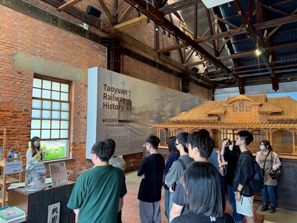 LINE_ALBUM_1140514桃園捷運工程參訪（營建專案管理-魏光譽）_250603_52